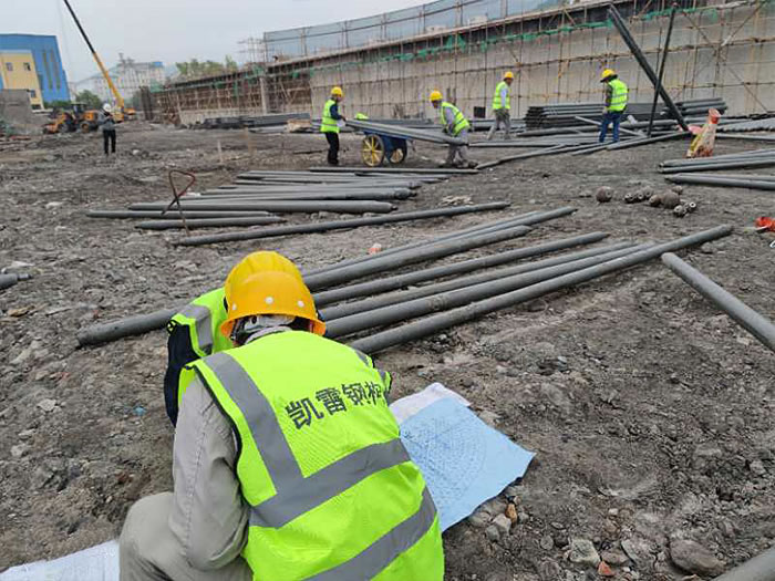 宜兴螺栓球网架结构